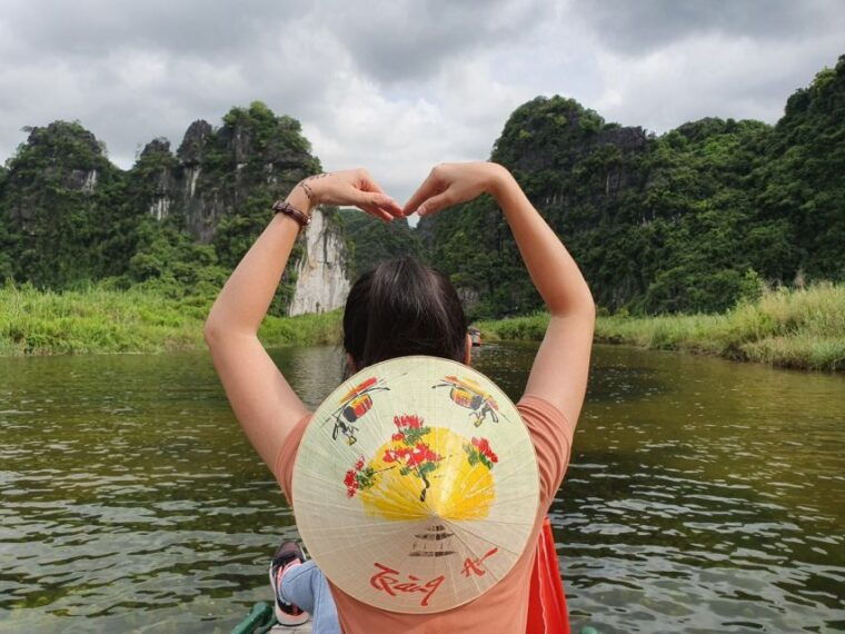 ninh-binh-hoa-lu-mua-cave-and-trang-an-tour-and-boat-ride