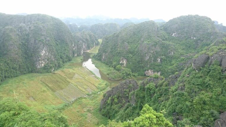 ninh-binh-hoa-lu-tam-coc-mua-caves-buffet-lunch