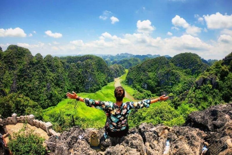 ninh-binh-hoa-lu-trang-an-and-mua-caves-hiking-day-trip