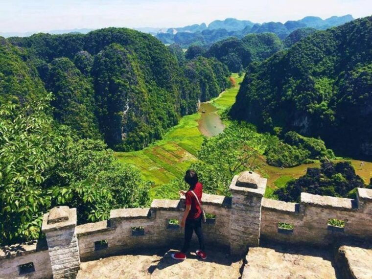 ninh-binh-hoa-lu-trang-an-and-mua-caves-hiking-day-trip