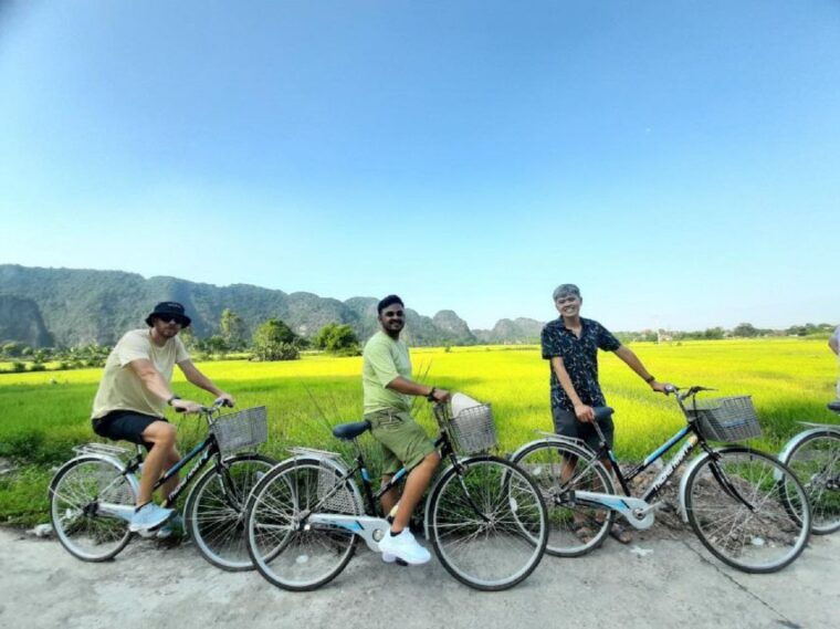 ninh-binh-hoa-lu-trang-an-and-mua-caves-hiking-day-trip