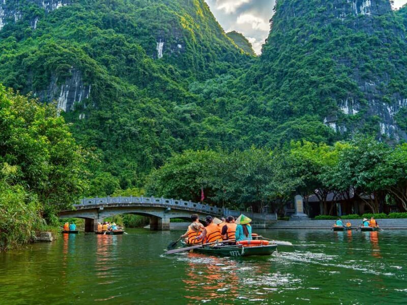 Ninh Binh : Hoa Lu, Trang An, Mua Cave, Bich Dong Tour - Climbing Mua Cave for Panoramic Views