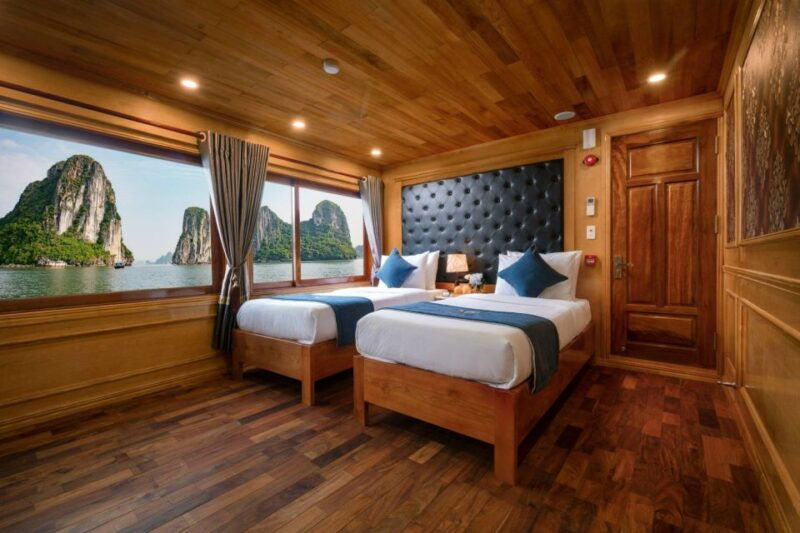 ninh-binh-lan-ha-bay-cozy-cruises-bike-tour-kayak-meals