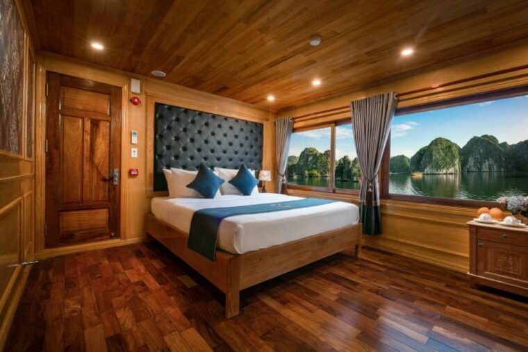 ninh-binh-lan-ha-bay-cozy-cruises-bike-tour-kayak-meals