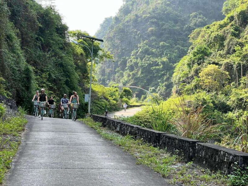ninh-binh-lan-ha-halong-bay-classic-cruises-small-group