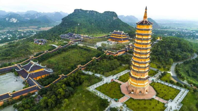 ninh-binh-mua-cave-bai-dinh-pagoda-and-trang-an-day-tour