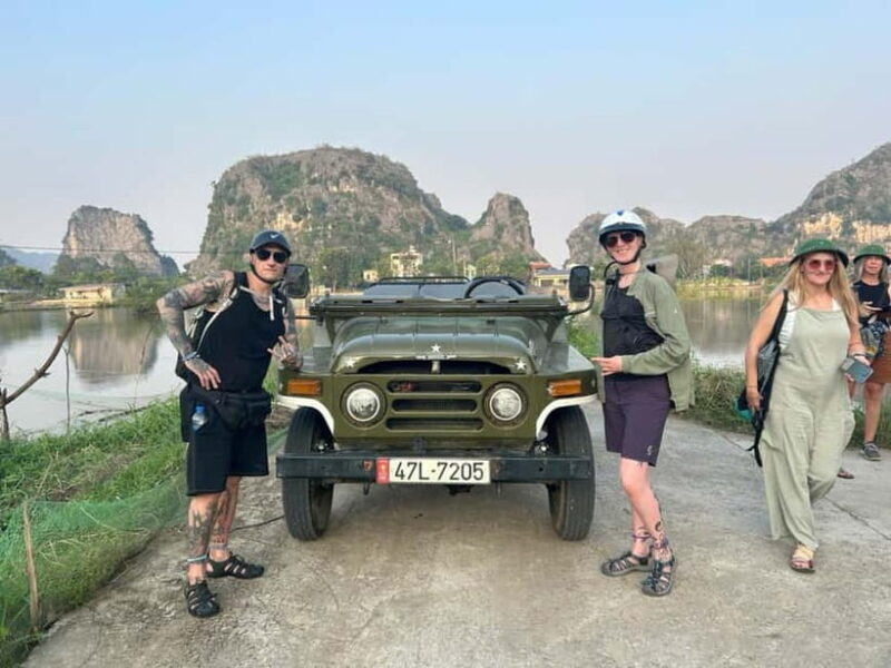 Ninh Binh: Private Army Jeep Trang An, Mua Cave & Bich Dong - Navigating the Waterways: Trang An Boat Ride