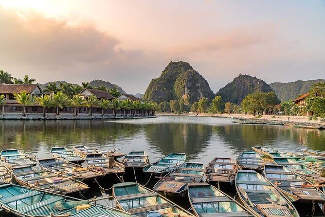 Ninh Binh Private Day Tour: Tam Coc and Phat Diem Catheral - Key Points