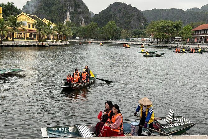 Ninh Binh Shared Small Group Tour with Transport and Lunch - FAQs