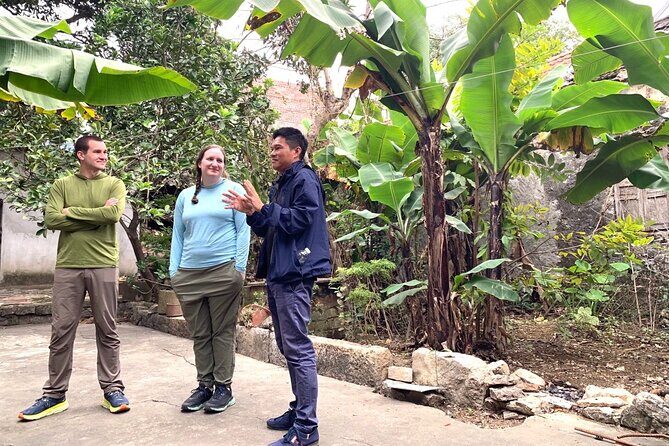 Ninh Binh Small Group of 9 Guided Tour to Mua Cave Tam Coc Hoa Lu - FAQ