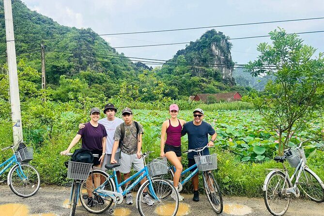 Ninh Binh Tour from Hanoi for 6 - 9 Pax by DCar Limousine - What Travelers Say