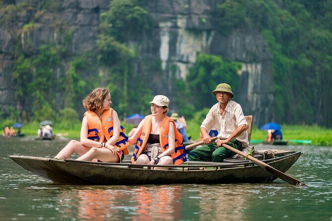 Ninh Binh Tour Hoa Lu Tam Coc Full Day via Boat, Bike and Lunch - Key Points