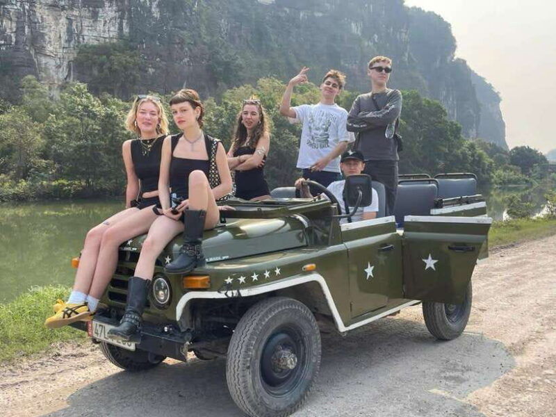 ninh-binh-trang-an-and-mua-cave-half-day-private-jeep-tour