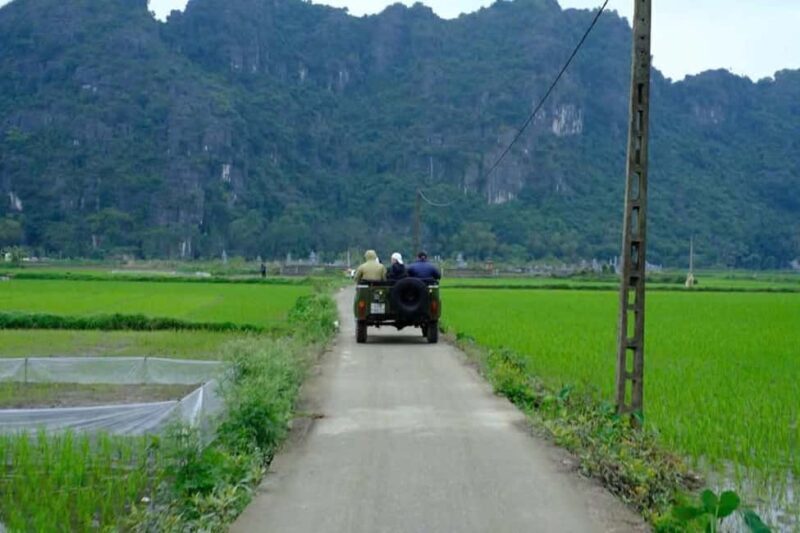 Ninh Binh: Trang An Boat Ride, Bich Dong & Mua Cave Tour - Key Points