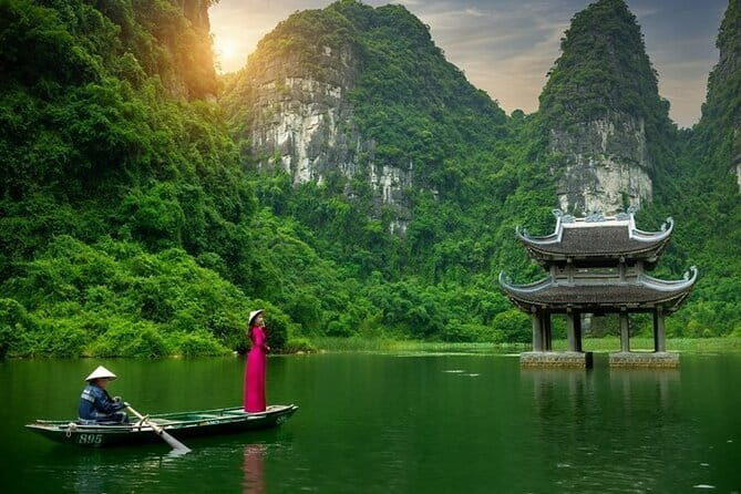 Ninh Binh - Trang An - Hoa Lu Full Day Trip Buffet Lunch - Discovering Ninh Binh: What the Tour Offers