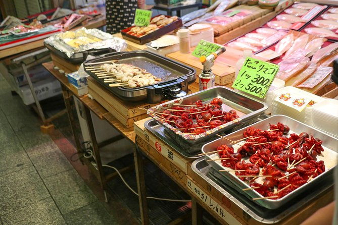 nishiki-market-brunch-walking-food-tour