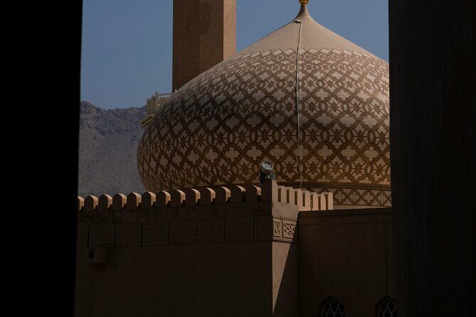 Nizwa by Night Sightseeing Tour - Nizwa Souq: A Bustling Market of Traditions