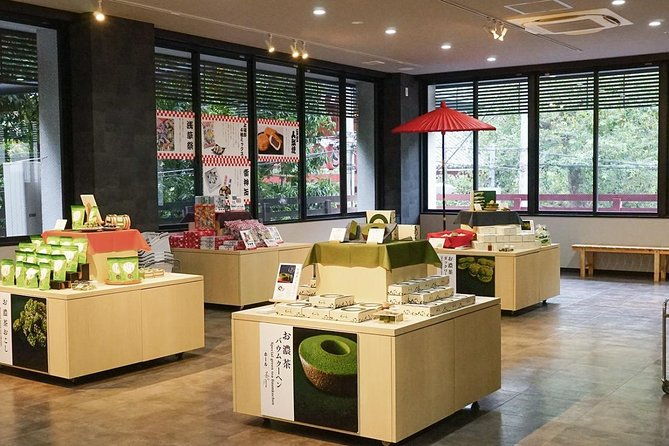 no-bitter-matcha-casual-tea-ceremony-experience-with-the-finest-tea-leaves