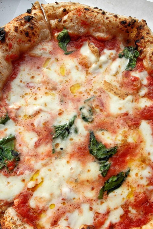 no-diet-club-a-selection-of-the-best-pizzas-in-paris