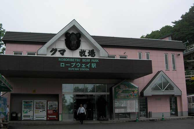 noboribetsu-bear-park-admission-ticket-hokkaido