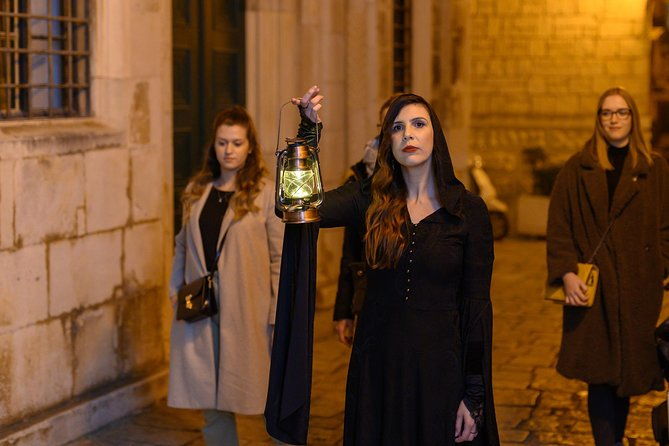 nocturnal-tours-trogir-split-myths-and-legends-of-old-trogir-tour