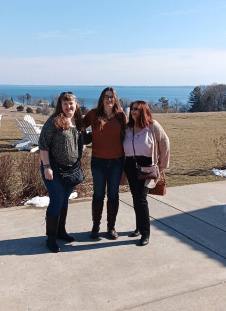 NON BUS Andie's VIP Traverse / Leelanau Peninsula Wine Tour - Exploring the Leelanau Peninsula in Style
