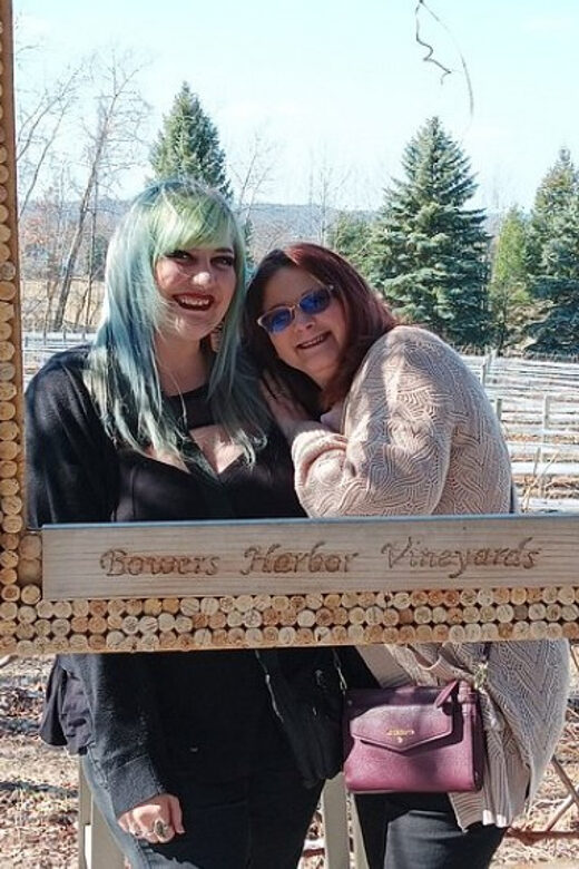 NON BUS Andie's VIP Traverse / Leelanau Peninsula Wine Tour - Practical Details and Considerations