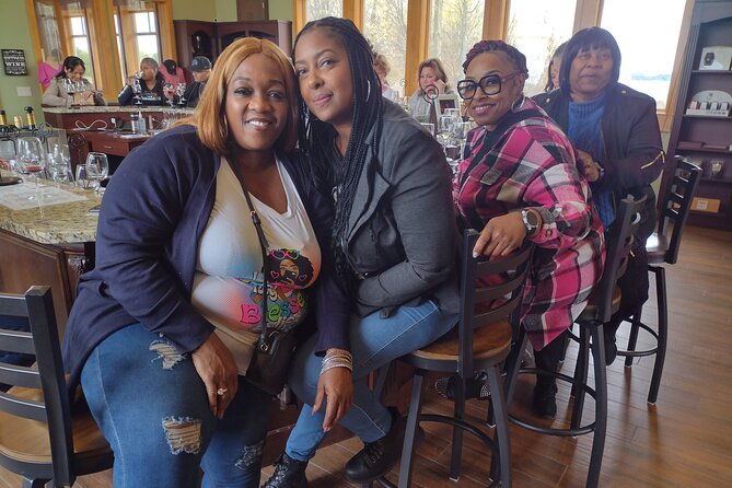 non-bus-champagne-wine-tour-in-traverse-city-shared-experience