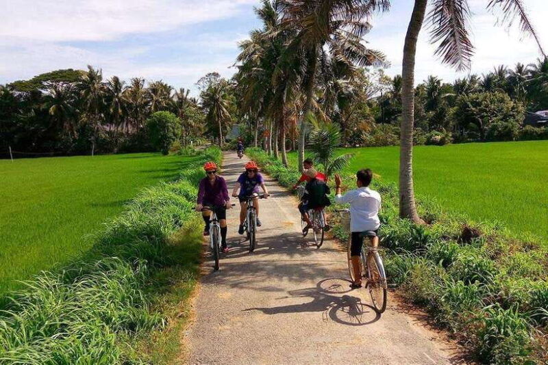 non-touristy-mekong-delta-with-biking