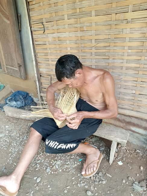 Nongkhiaw boat trip to Muang Ngoi - Walk to the Cave and Return Sunset Cruise