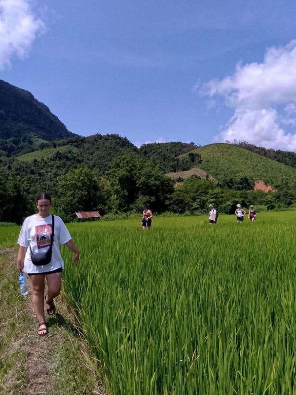 nongkhiaw-boat-trip-to-muang-ngoi