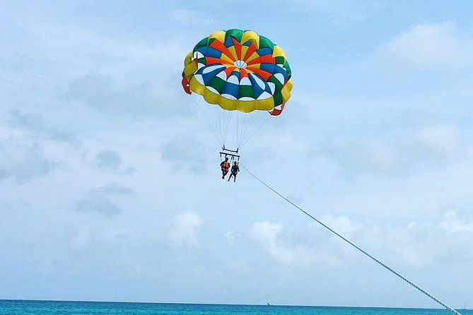 noord-parasailing-with-unparalleled-views