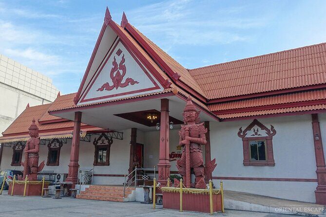 Nopparats Traditional Thai Dinner & Dance - A Closer Look at the Experience