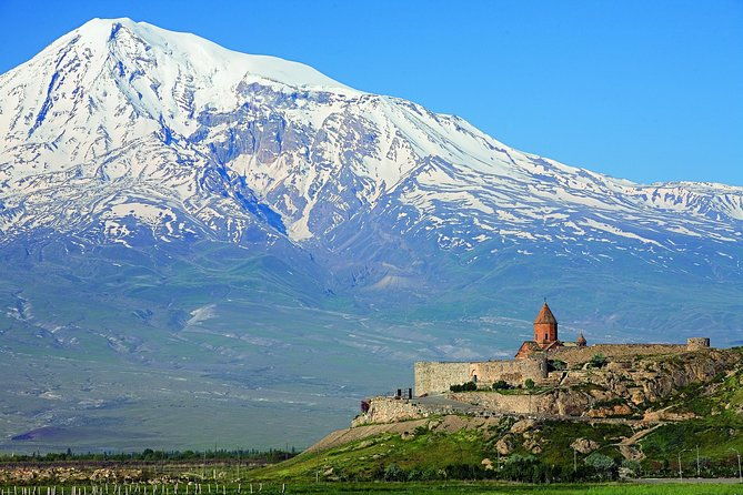 noravank-free-wine-tasting-khor-virap