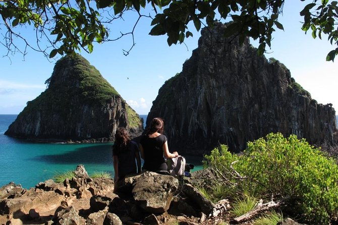 noronha-emerald-of-the-atlantic-trail
