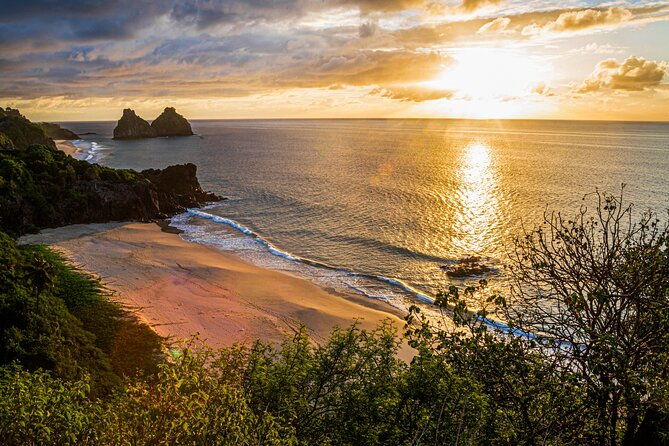 noronha-emerald-of-the-atlantic-trail