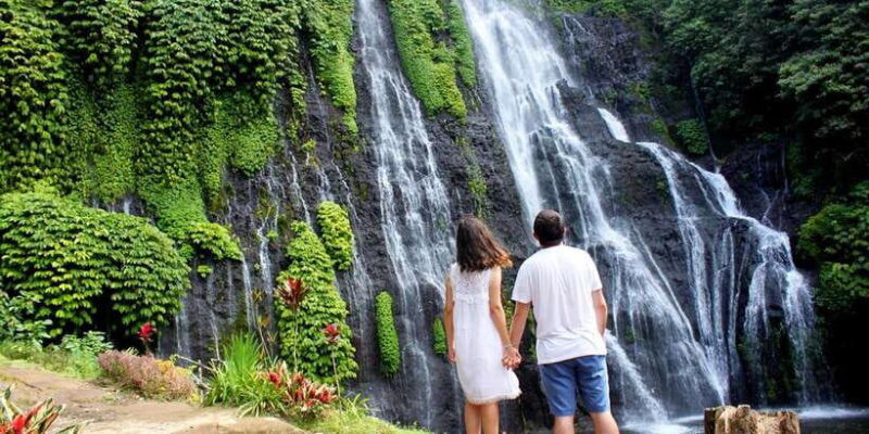 north-bali-banyumala-waterfall-and-ulun-danu-beratan-temple