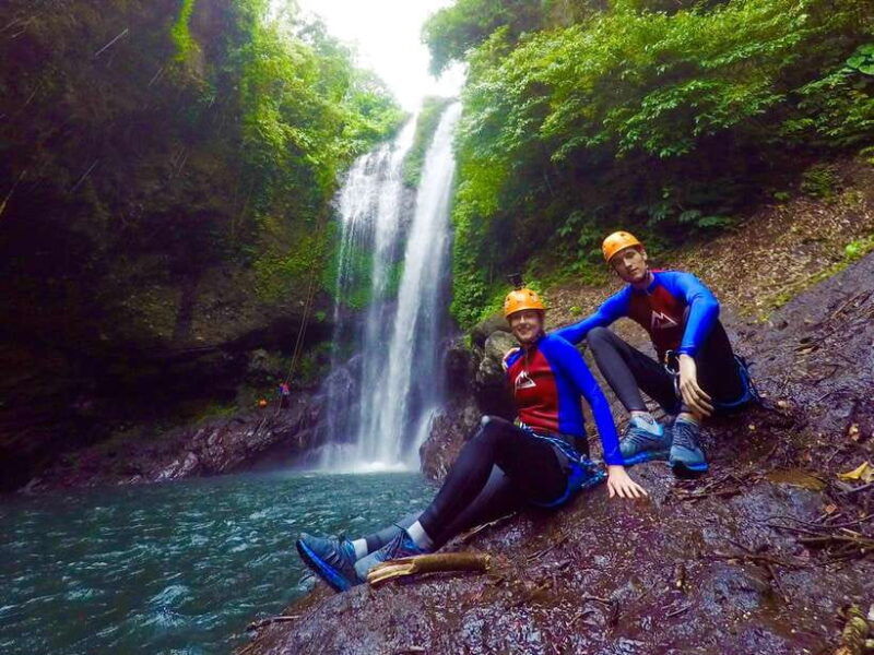 north-bali-guided-canyoning-aling-waterfall-adventure