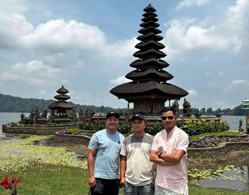 north-bali-handara-gatetemplealing-aling-waterfalls