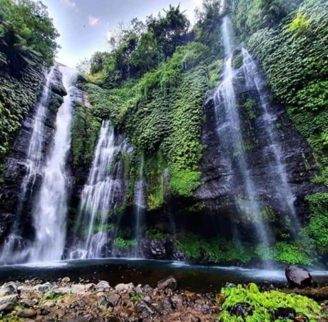 north-bali-sunrise-at-ulundanu-temple-sekumpul-waterfall
