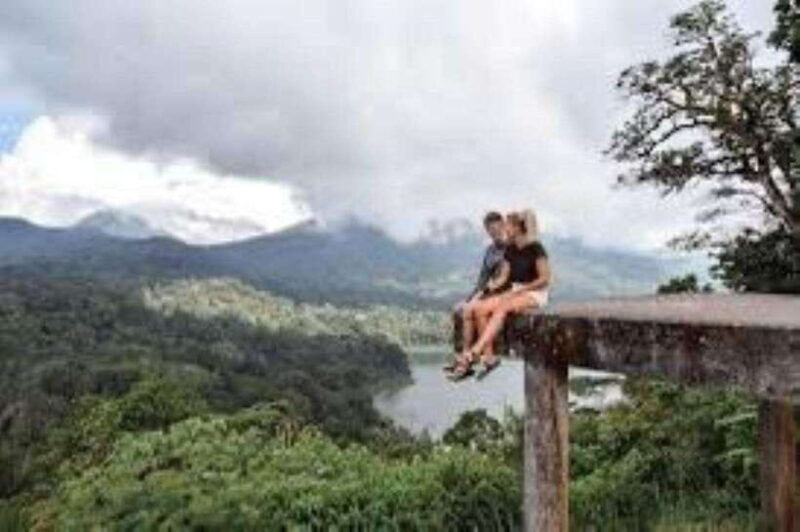 north-bali-twin-lake-handara-gate-and-waterfall