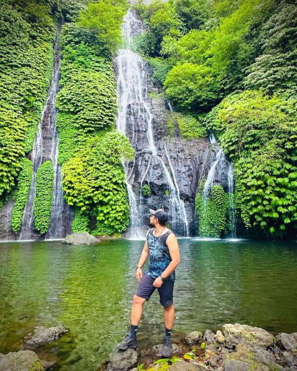 north-bali-ulun-danu-waterfalls-swing-and-monkey-forest
