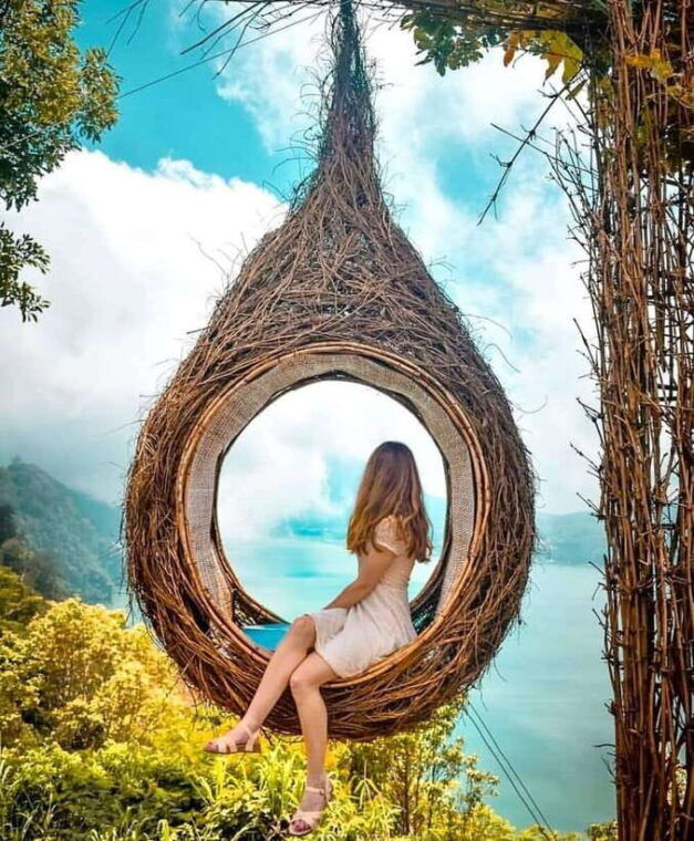 north-bali-ulun-danu-waterfalls-swing-and-monkey-forest