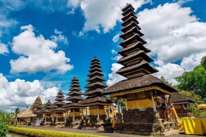 North Best Trip Ulundanu Beratan,Taman Ayun Temple and Tanah Lot - A Close Look at the Itinerary: Why It Works