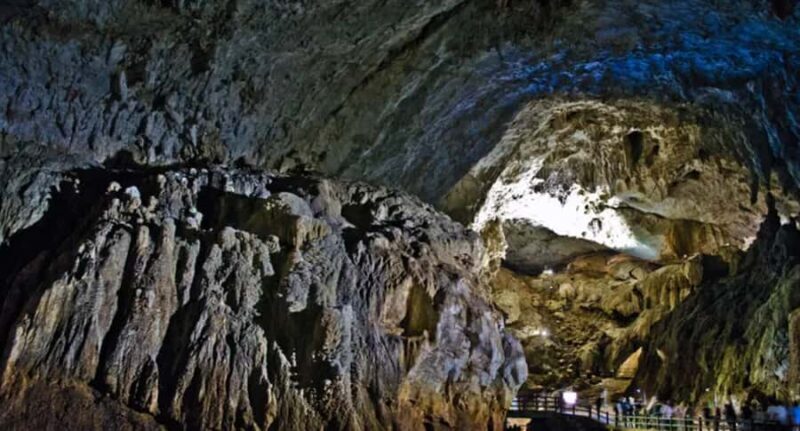 North Kyushu Tour: Akiyoshido Cave & Motonosumi Inari Shrine - Practical Tips for the Tour