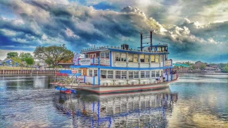 north-myrtle-beach-dinner-cruise-on-a-paddle-wheel-boat
