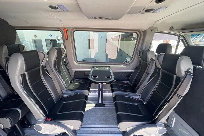 north-santorini-half-day-private-tour-2