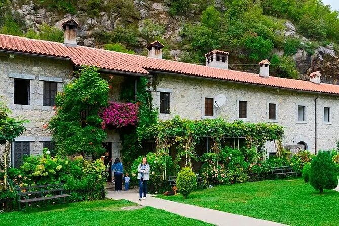 north-tour-np-biograd-gora-lake-moraca-canyon-monastery-kolasin