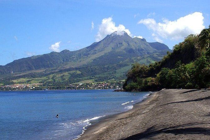 north-tour-rainforest-rum-distillery-black-sand-beach-etc