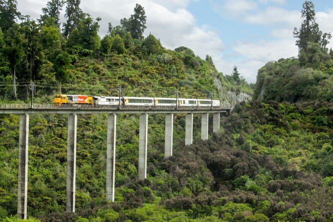 Northern Explorer Train Journey from Wellington to Auckland - Introduction